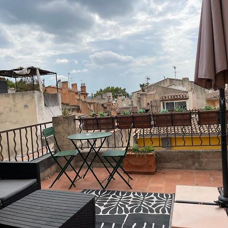 Une Terrasse Sur Les Toits Aix-en-Provence Exteriér fotografie